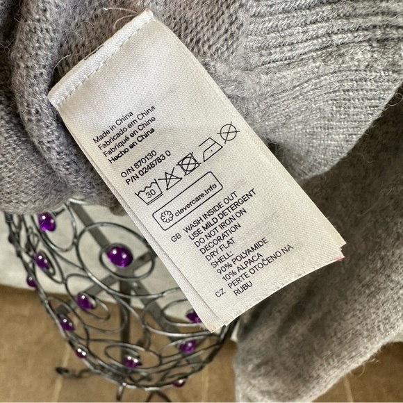 H&M sequin perfume bottle grey knit sweater size M - Picture 6 of 8